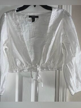 NWOT, Forever 21, White Eyelet Shrug, Size Small